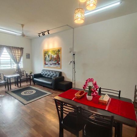 Anggerik Camelia Homestay Apartment Ladang Tok Pelam Kuala Terengganu Exterior photo
